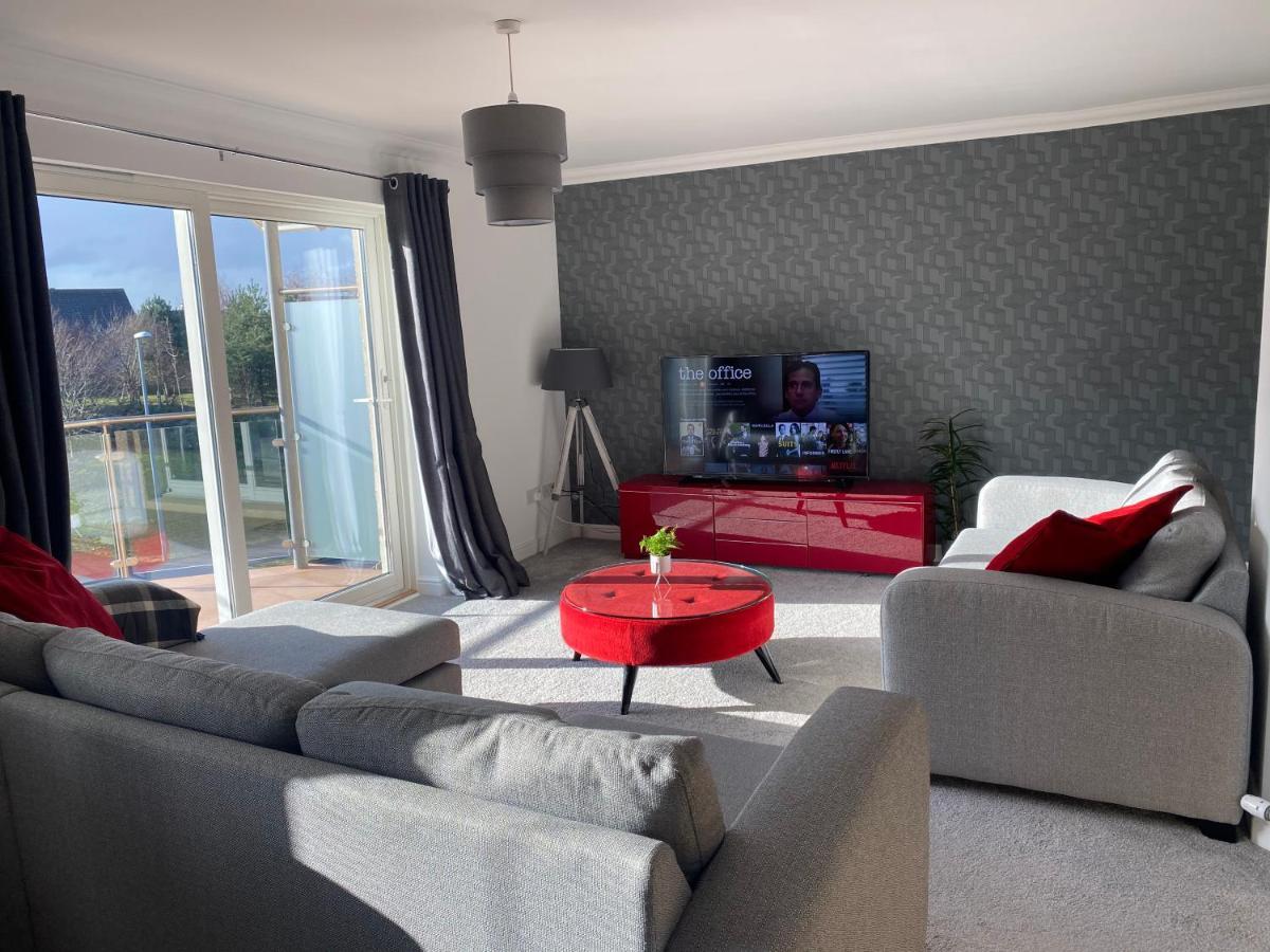 The Duplex Nairn- Spacious 3 Bedroom With Sunny Balcony Екстериор снимка
