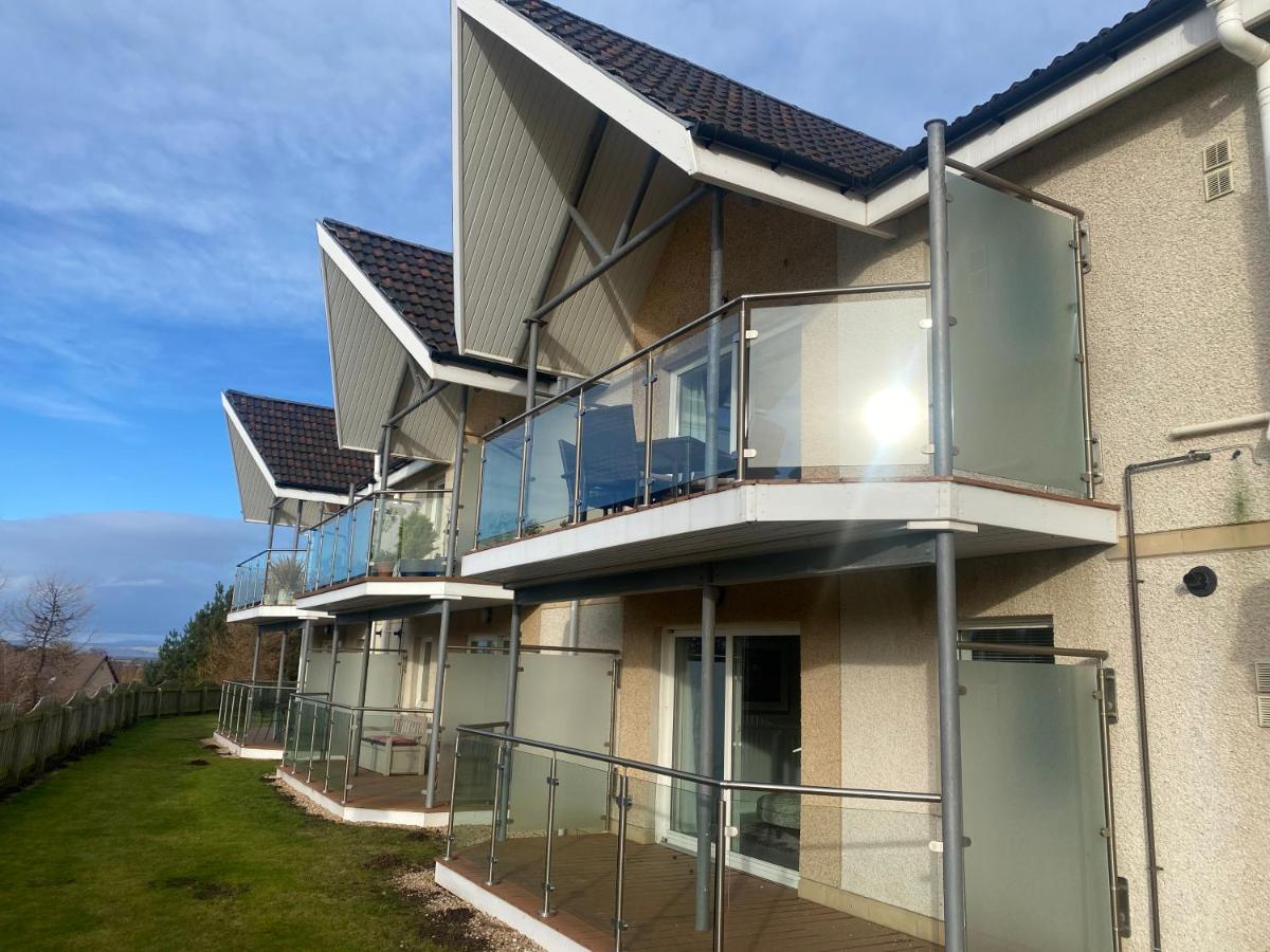 The Duplex Nairn- Spacious 3 Bedroom With Sunny Balcony Екстериор снимка